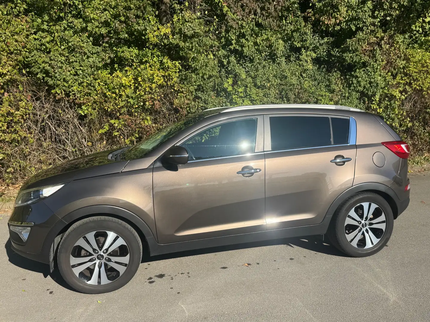 Kia Sportage Active 2,0 CRDi 4WD DPF Braun - 2