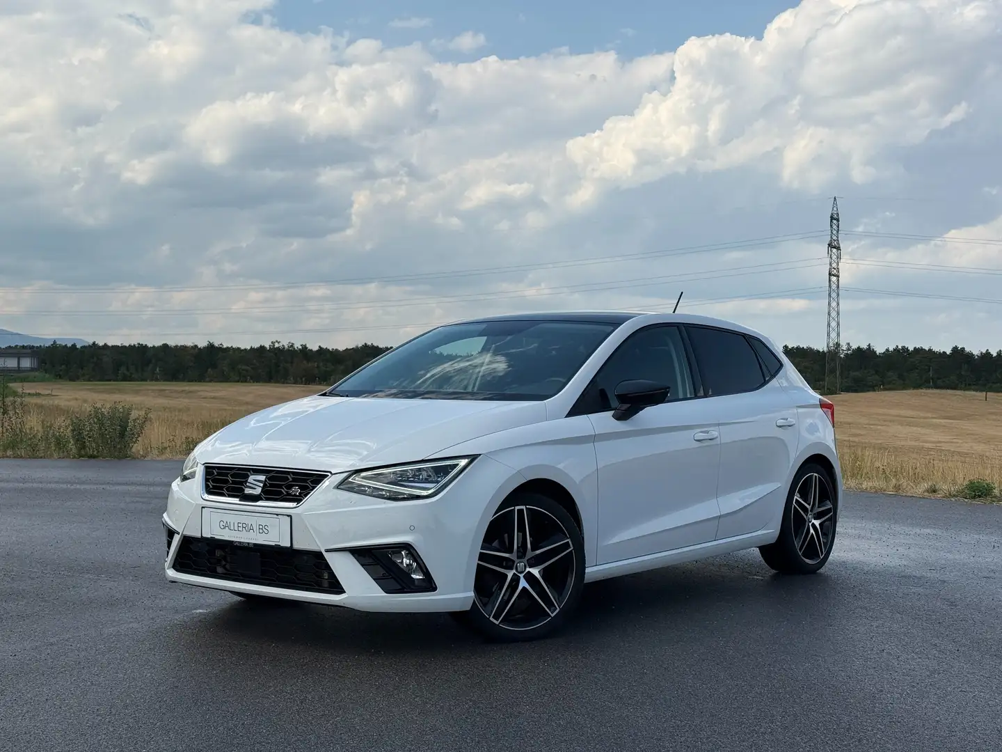 SEAT Ibiza FR Automatik Weiß - 1