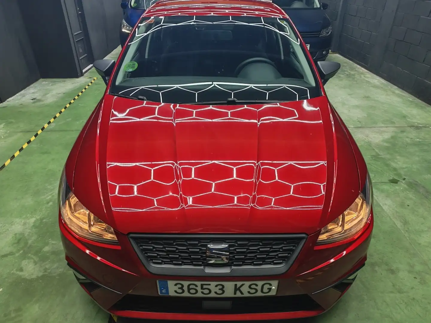 SEAT Ibiza 1.0 S&S Full Connect 75 Rojo - 2
