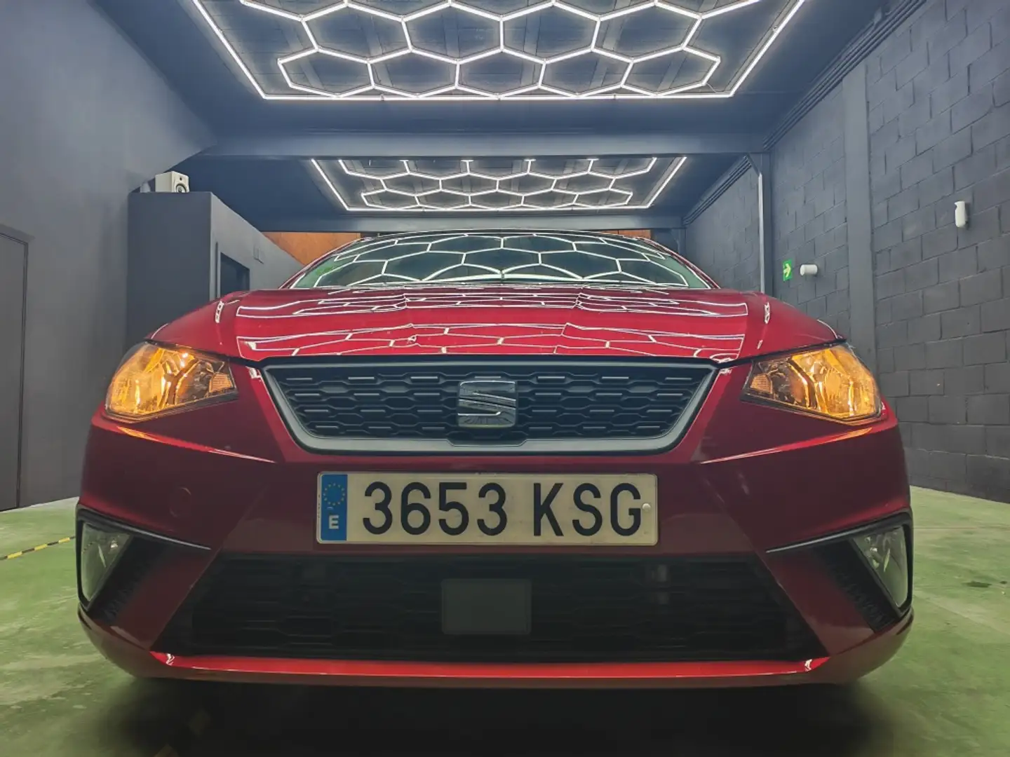 SEAT Ibiza 1.0 S&S Full Connect 75 Rojo - 1