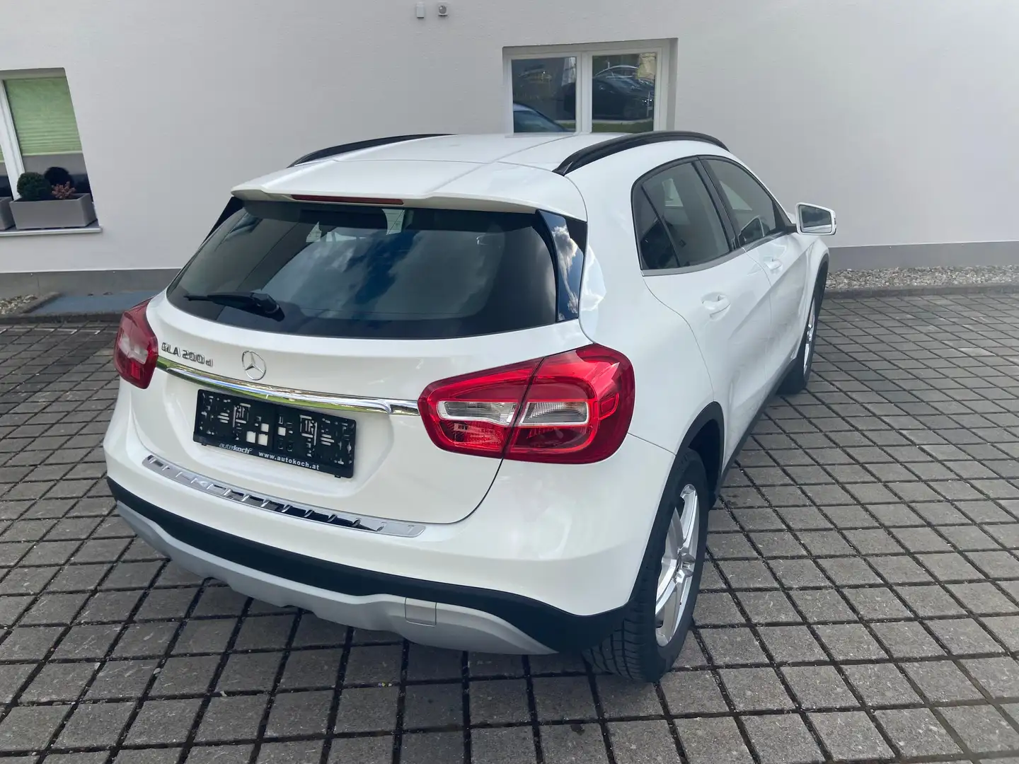 Mercedes-Benz GLA 200 GLA 200 d Austria Edition Austria Edition Weiß - 2