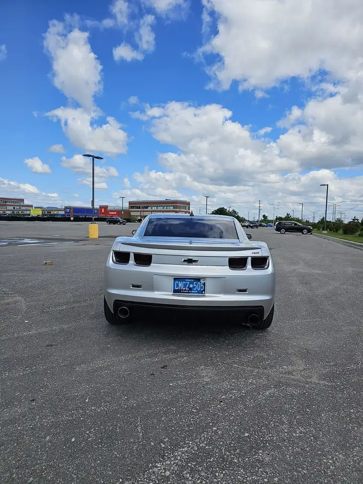 Chevrolet Camaro снимка Chevrolet Camaro