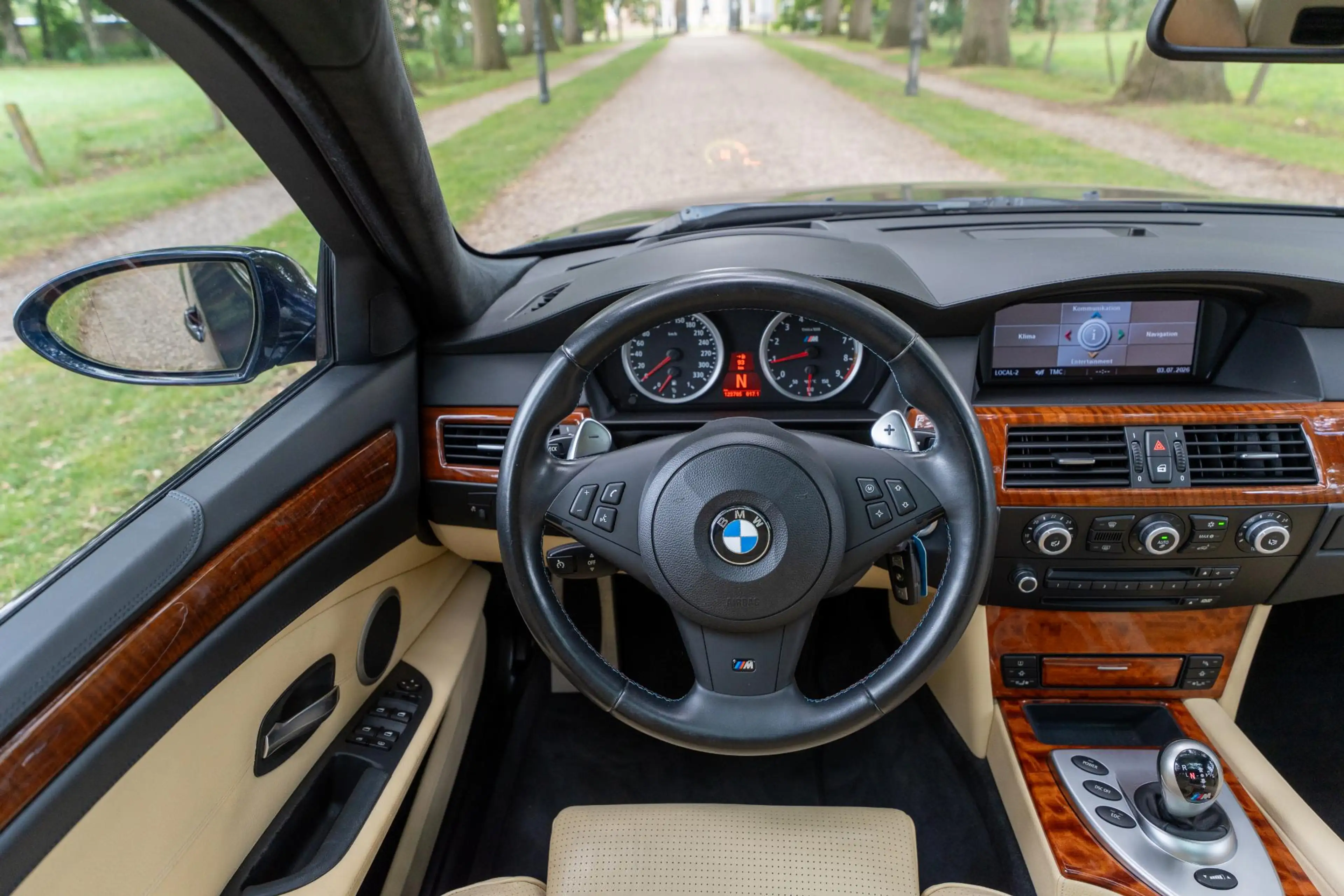 BMW M5 E60 — photo 40