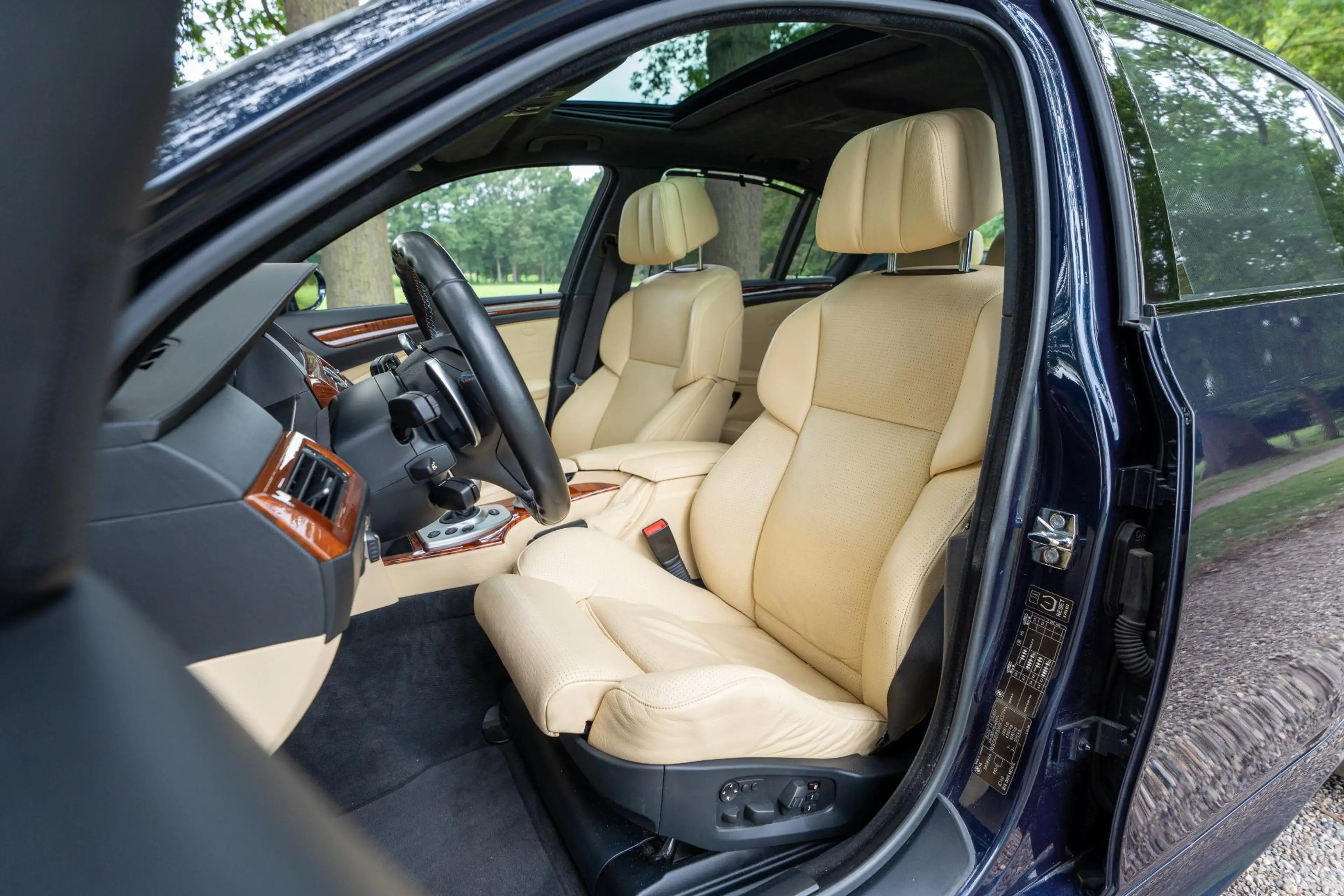 BMW M5 E60 — photo 19