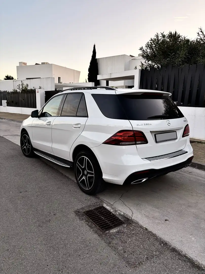 Mercedes-Benz GLE 350 d 4Matic 9G-TRONIC AMG Line - 1