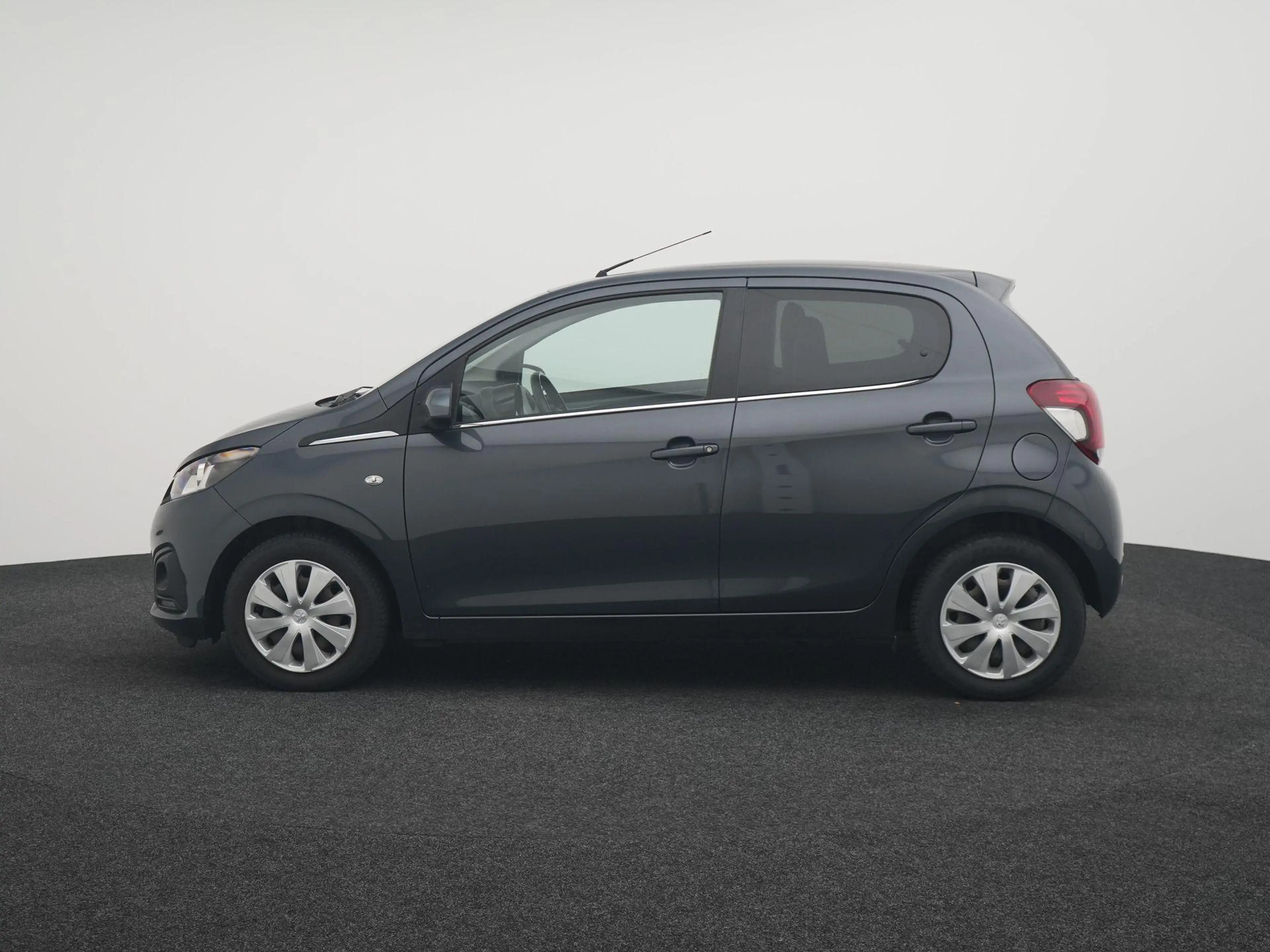 Peugeot 108 1.0 e-VTi Active — photo 4