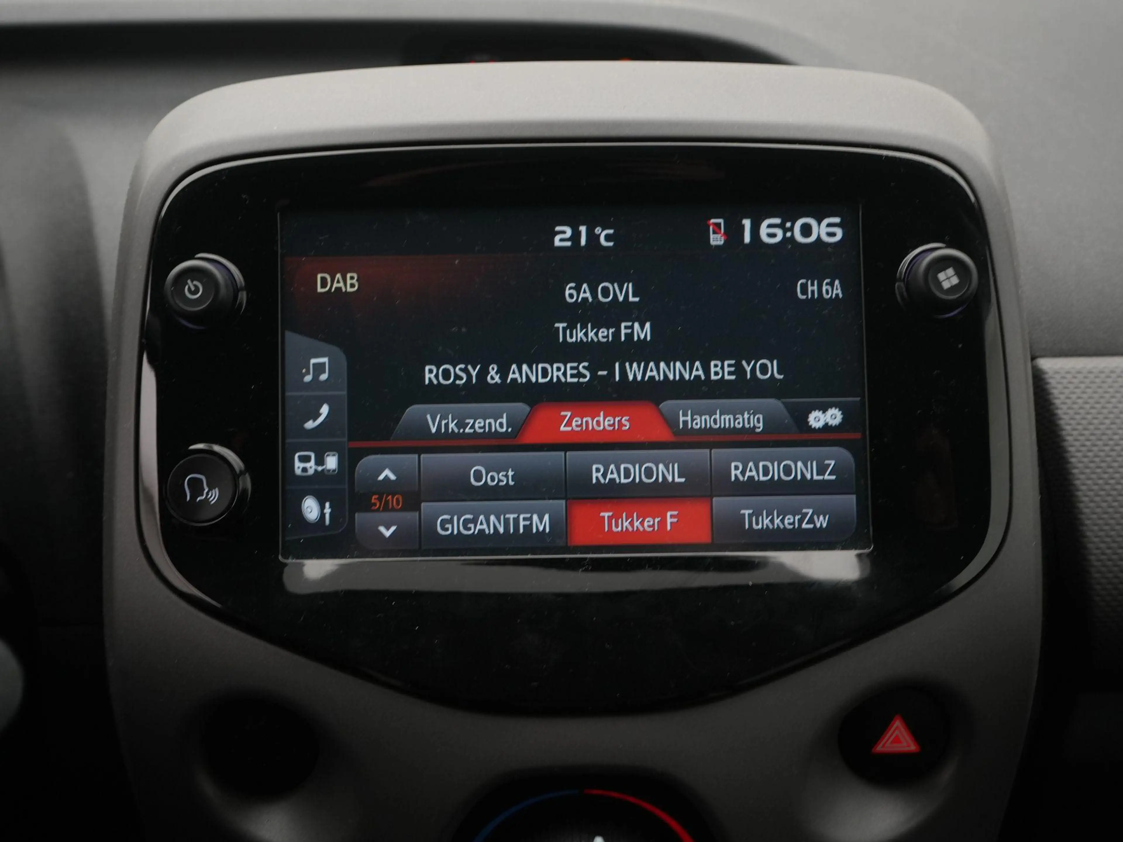 Peugeot 108 1.0 e-VTi Active — photo 12
