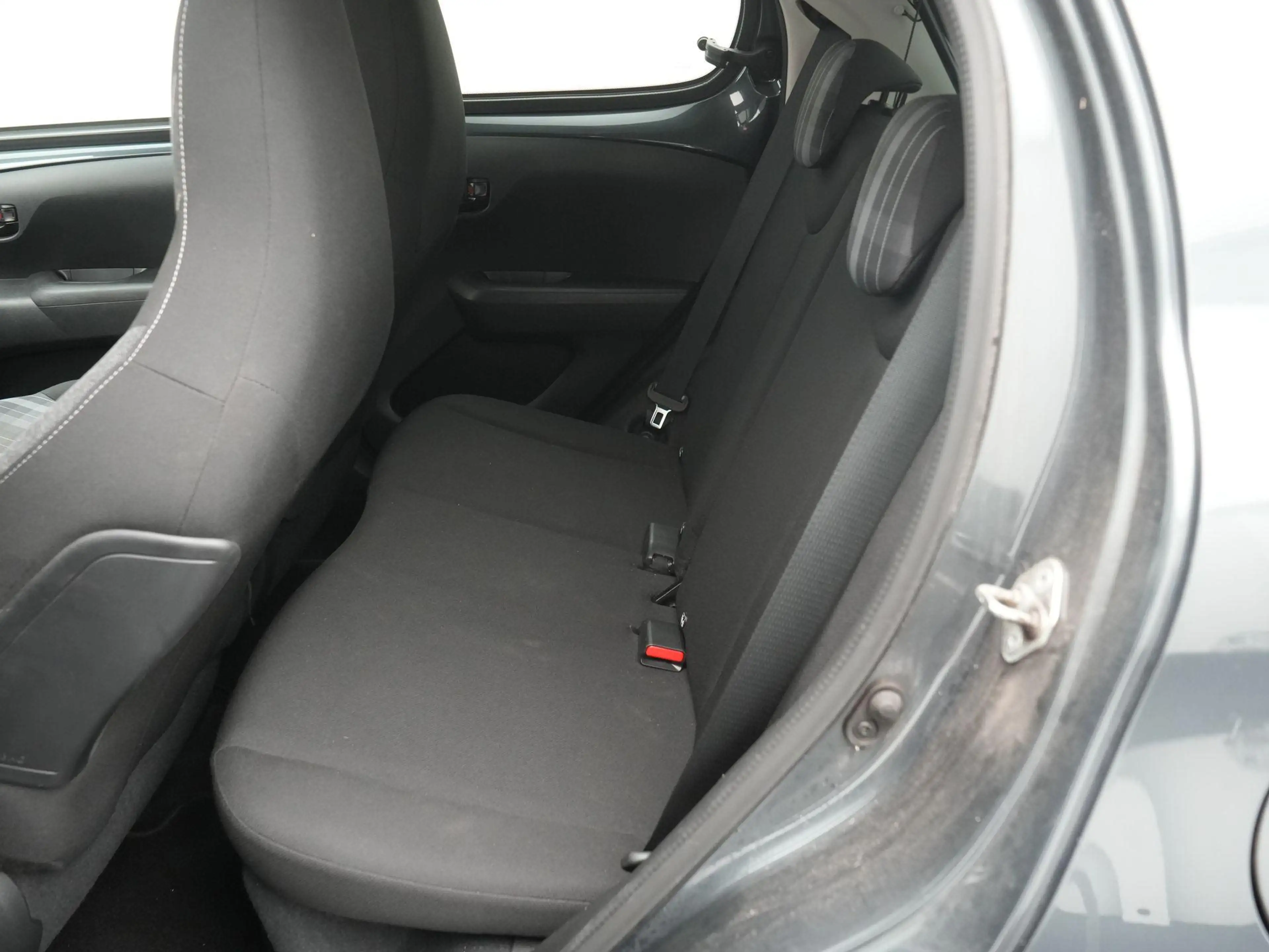 Peugeot 108 1.0 e-VTi Active — photo 10