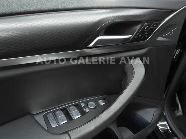 BMW X3 M view 15
