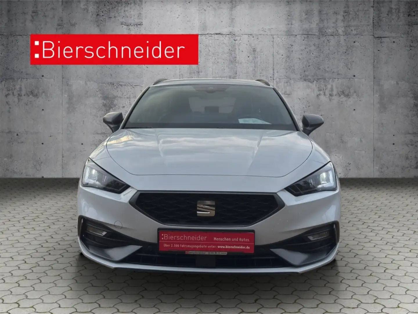 SEAT Leon Sportstourer 1.5 TSI DSG FR NAVI LED KAMERA SHZ GR Weiß - 2