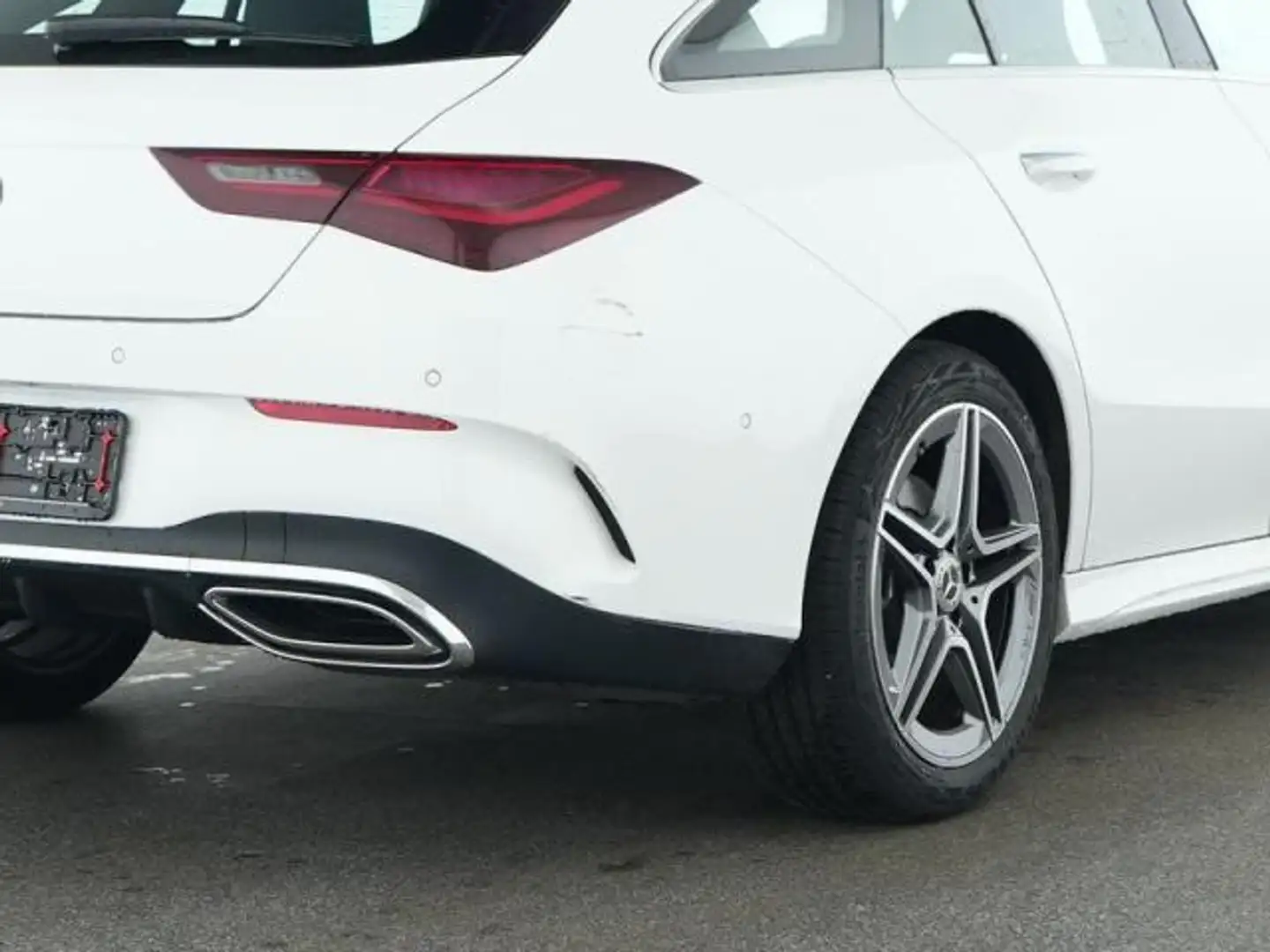 Mercedes-Benz CLA 200 Aut. Shooting Brake Premium AMG MILD HYBRID Blanco - 2