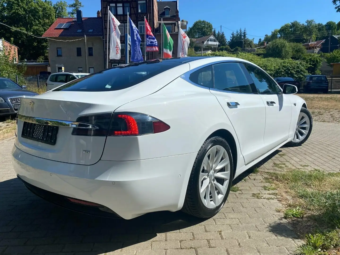 Tesla Model S 75 FreeSupercharger*CCS Adapter*Sitzh.*Autopilot*L Weiß - 2