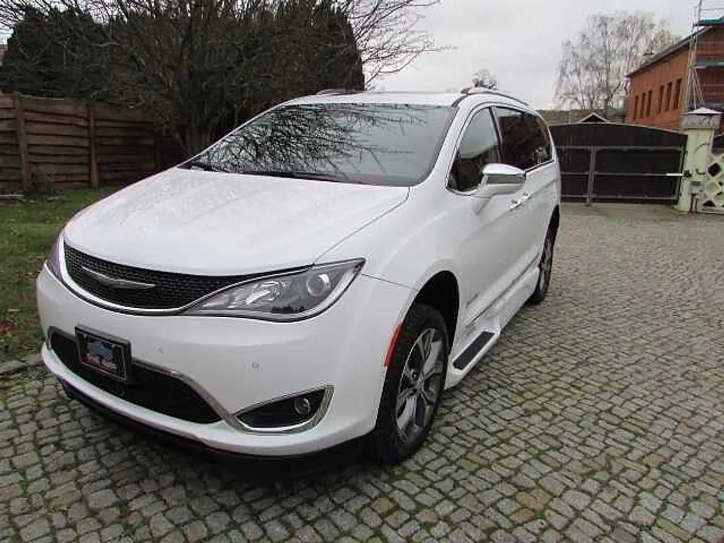 Chrysler Pacifica L Behindertenumbau Braun Ability Limited Luxury Pa Wit - 1