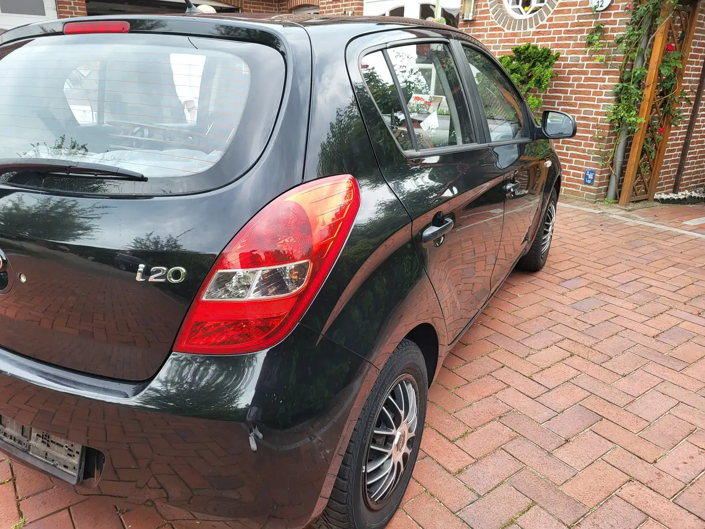 Hyundai i20 i20 1.2 Classic Schwarz - 2