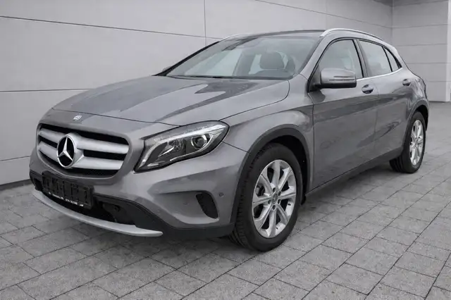 Mercedes-Benz GLA 200 CDI Sport*Navi*SHZ*MFL*Xenon*Tempomat