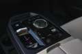 BMW iX xDrive40 / Sportpakket / Panoramadak Sky Lounge / Zwart - thumbnail 17