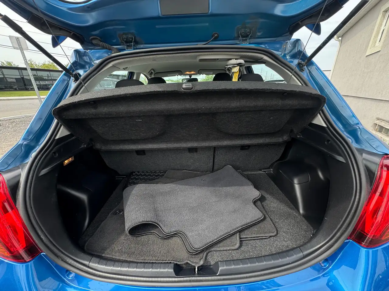 Toyota Yaris снимка Toyota Yaris