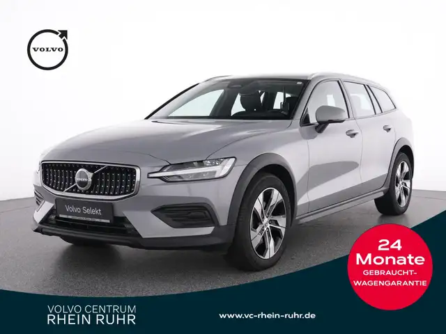 Volvo V60 Cross Country B4 AWD  PLUS AHK+WINTERPAK