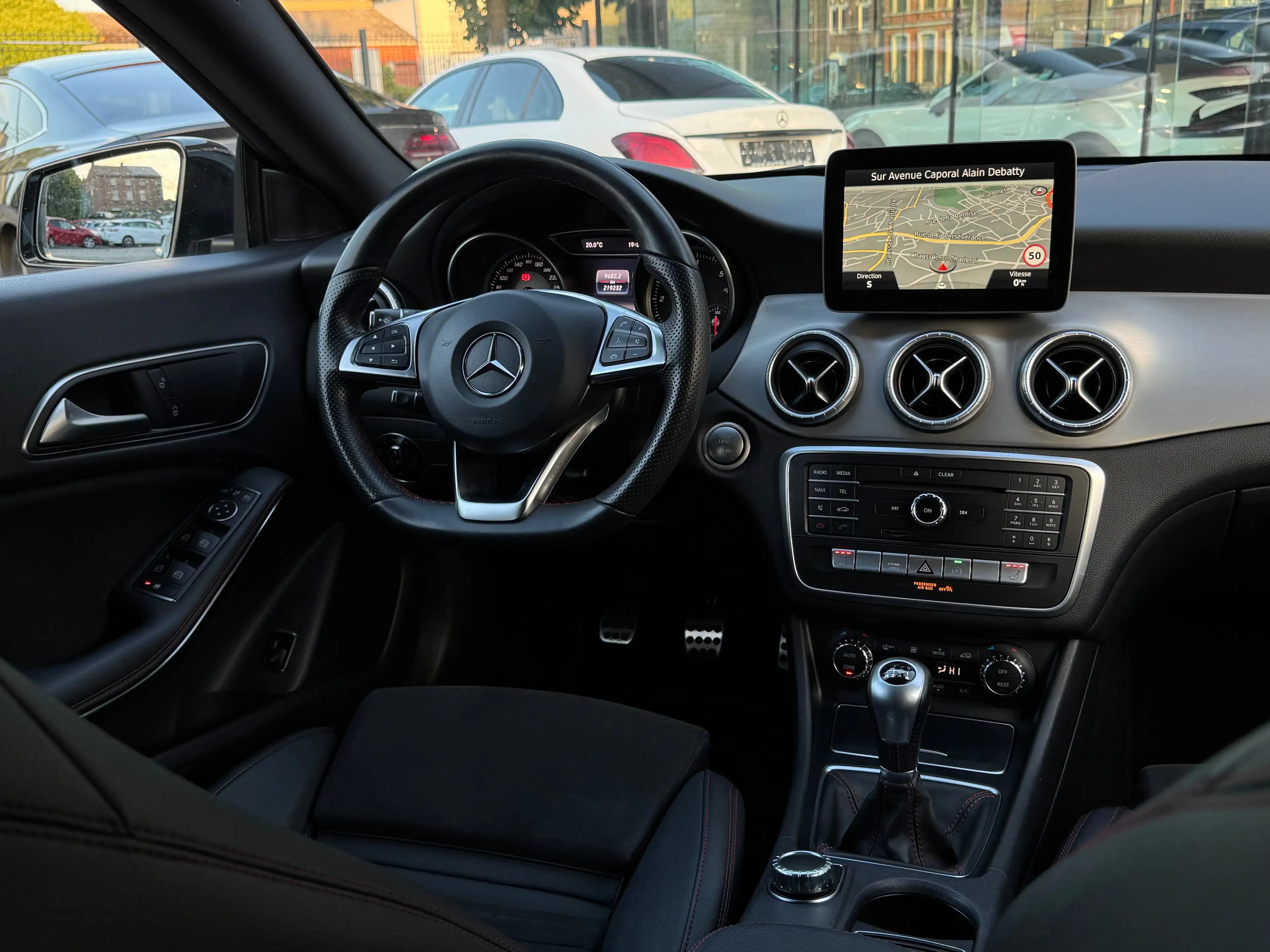 Mercedes-Benz CLA 180 D / PACK AMG / FULLOPTIONS / FACELIFT / 1PROP CARNET — photo 12