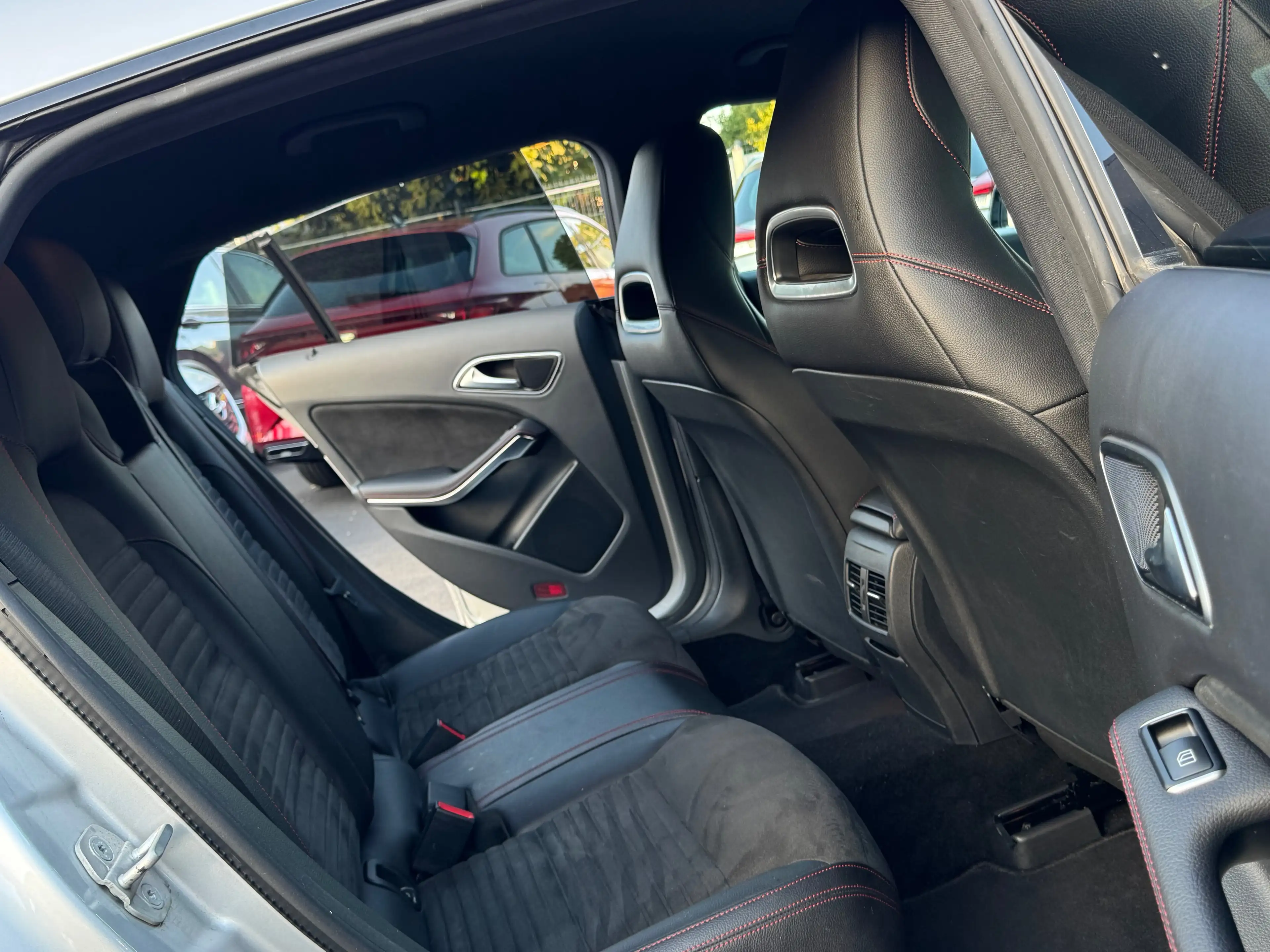 Mercedes-Benz CLA 180 D / PACK AMG / FULLOPTIONS / FACELIFT / 1PROP CARNET — photo 11
