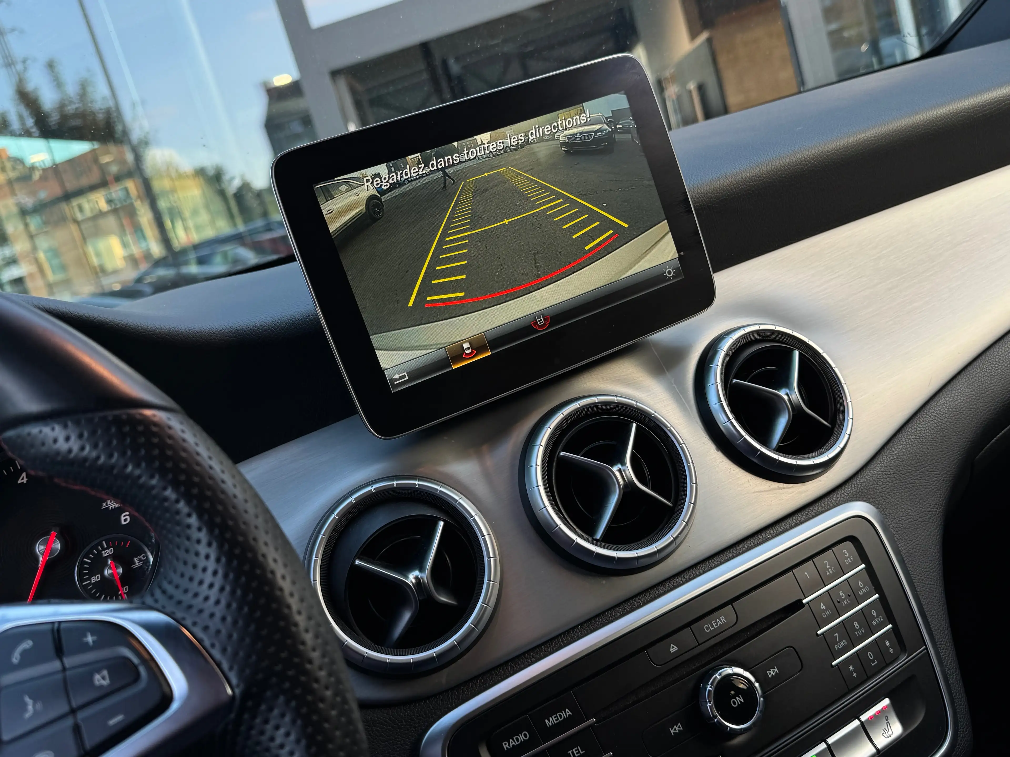 Mercedes-Benz CLA 180 D / PACK AMG / FULLOPTIONS / FACELIFT / 1PROP CARNET — photo 15