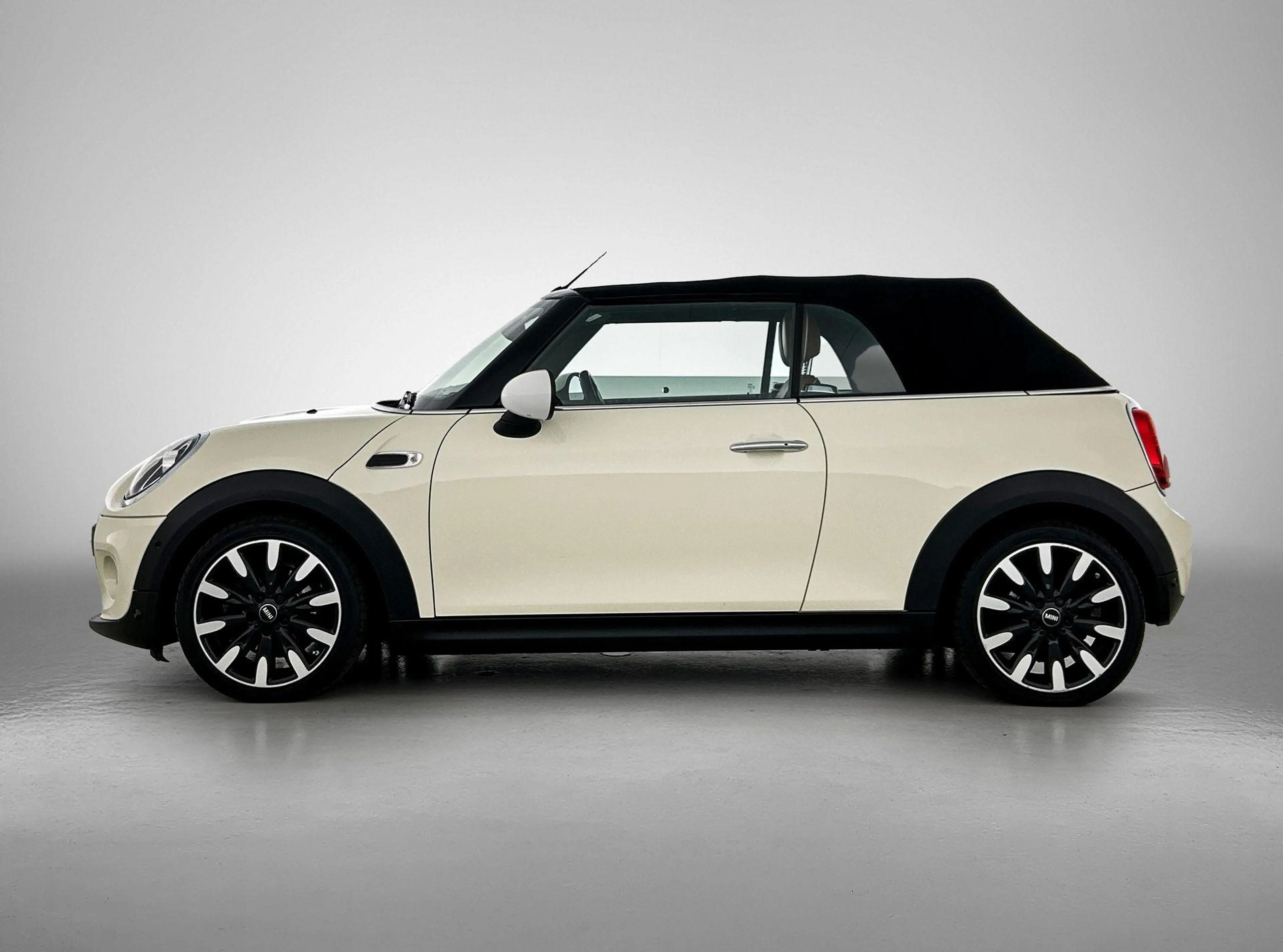 MINI Cooper Cabrio 1.5 Chili | WORDT VERWACHT | AUTOMAAT | HARMAN KAR — photo 2