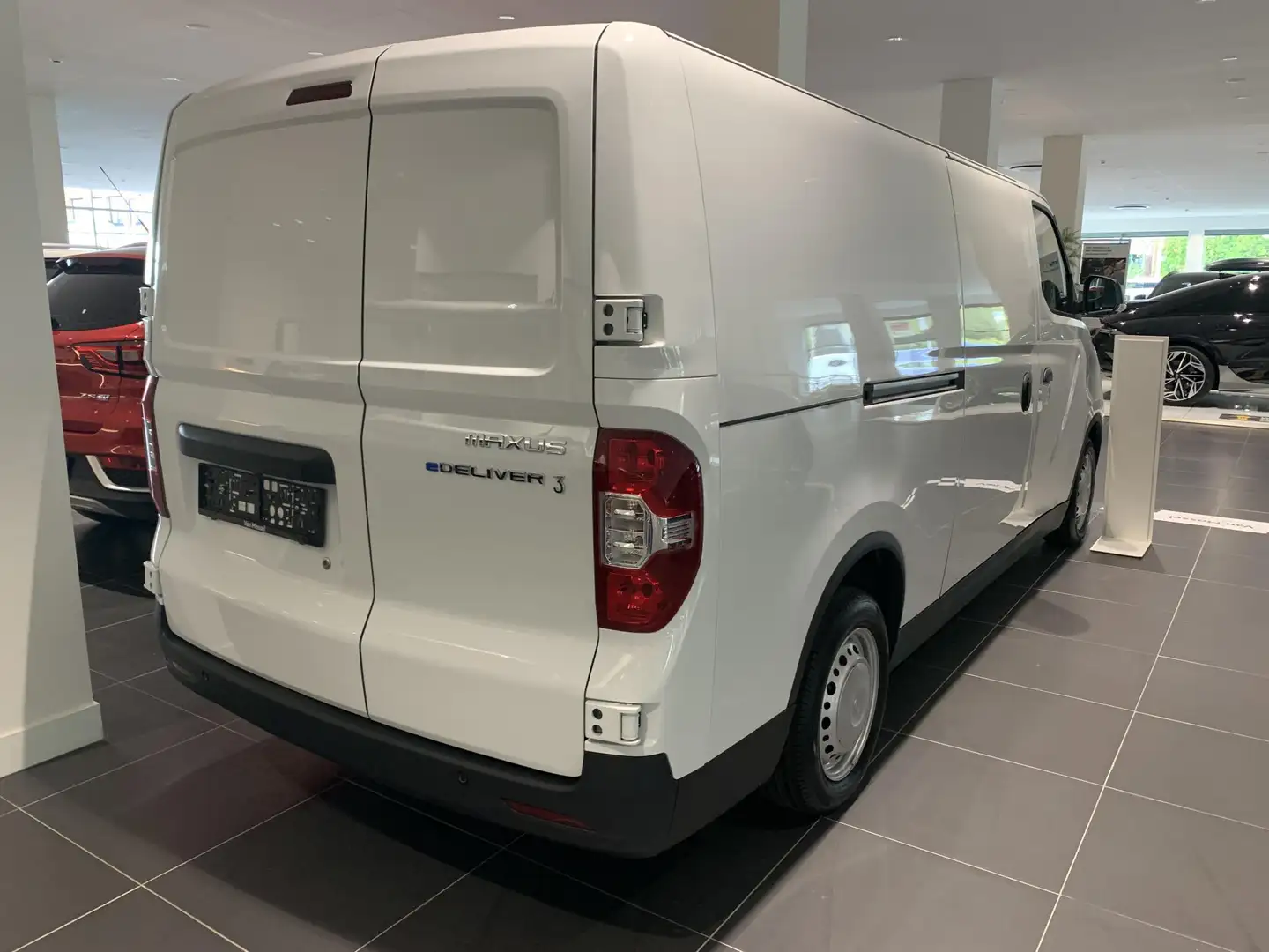 Maxus eDeliver 3 L2 50 kWh Blanc - 2