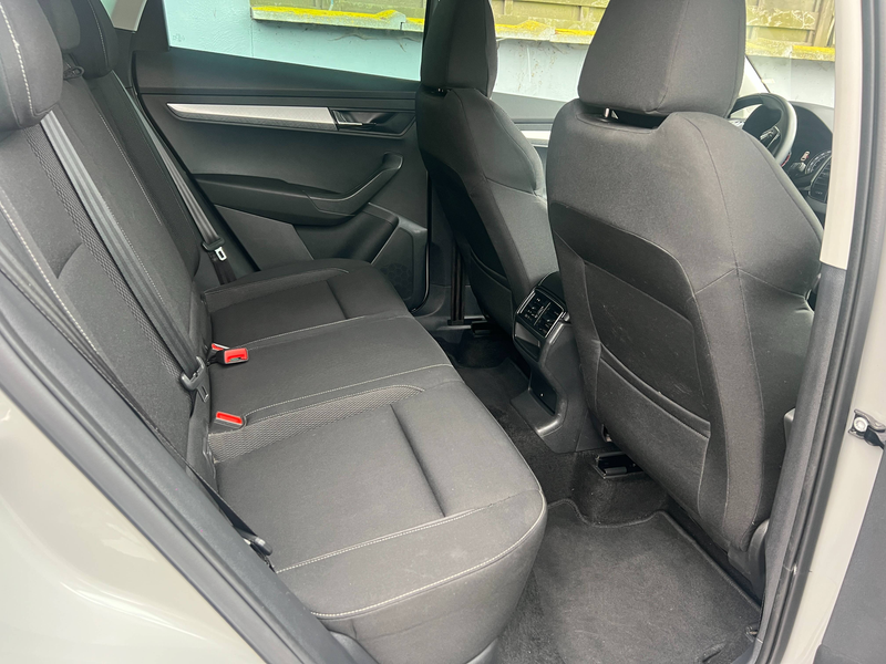 Skoda Karoq 1.0 TSI 110cv 6vit Sport Clever — photo 14