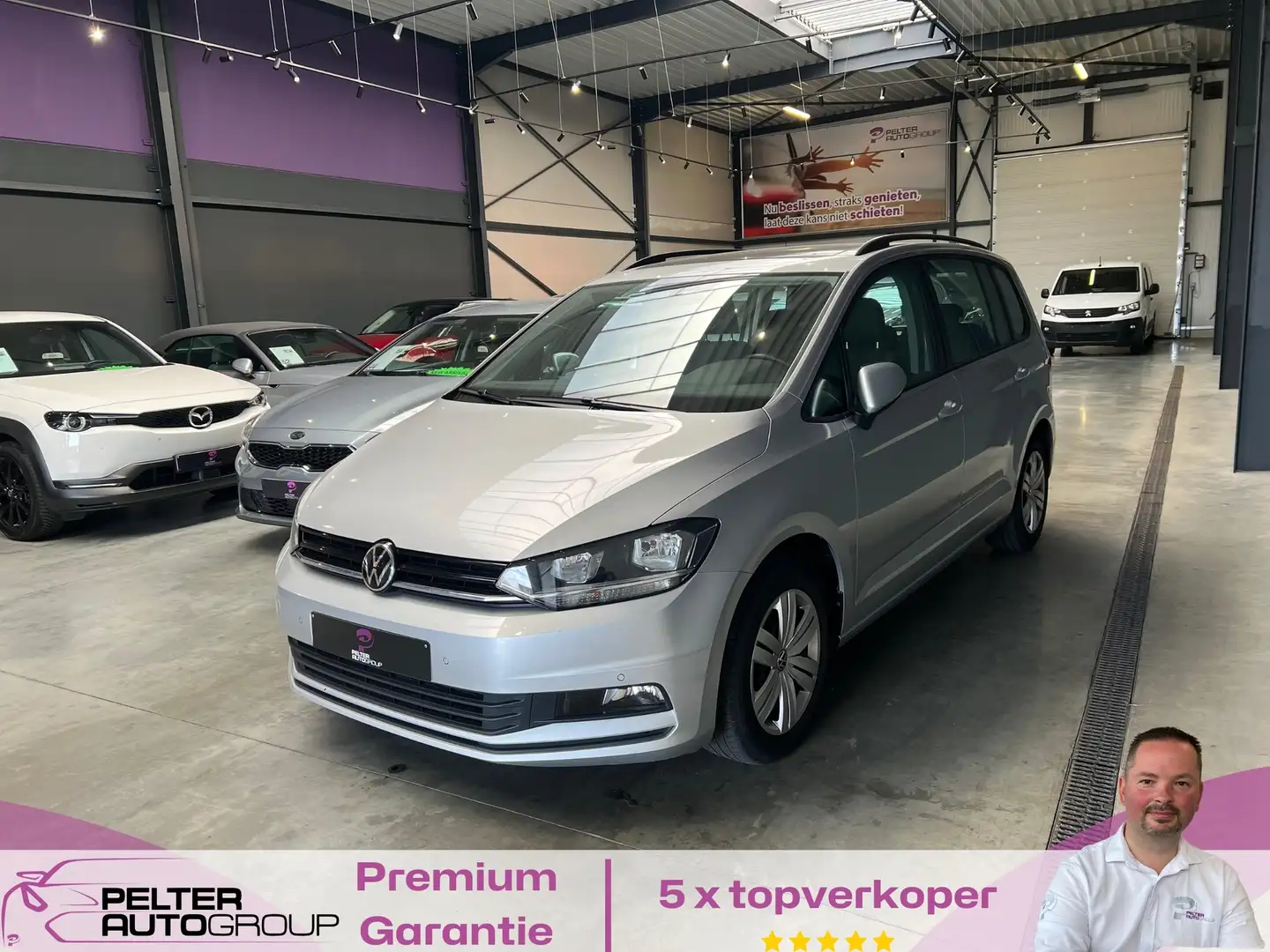 Volkswagen Touran 2.0TDi GPS CarPlay Pano Dak Euro6d! Gris - 1