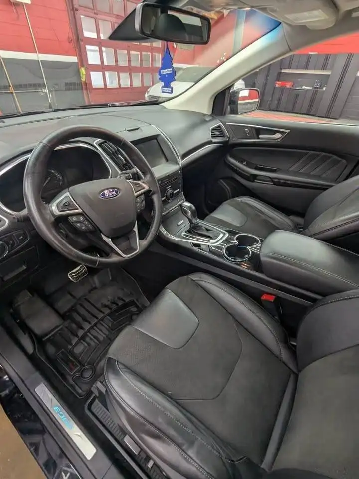 Ford Edge photo Ford Edge