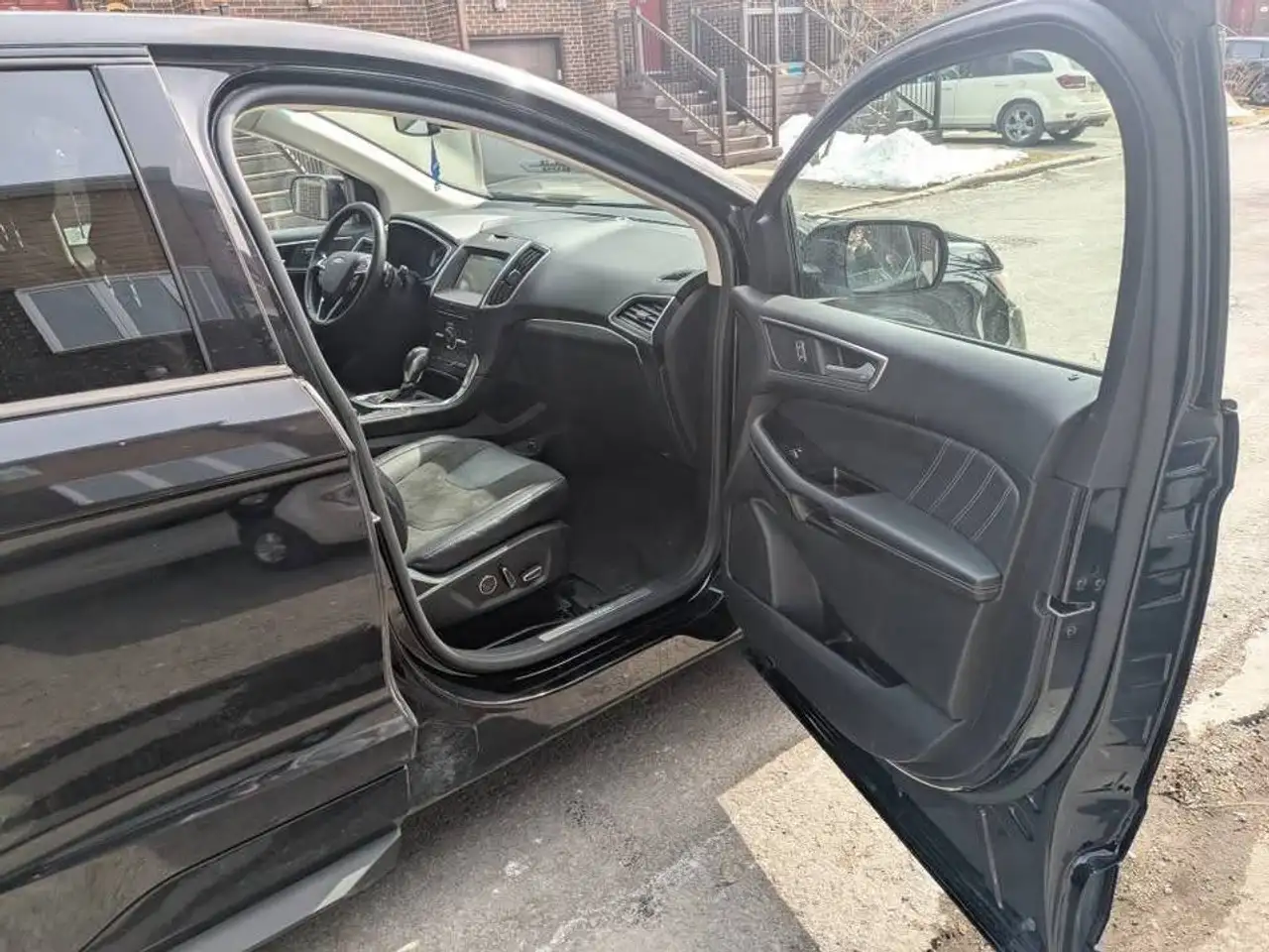 Ford Edge photo Ford Edge