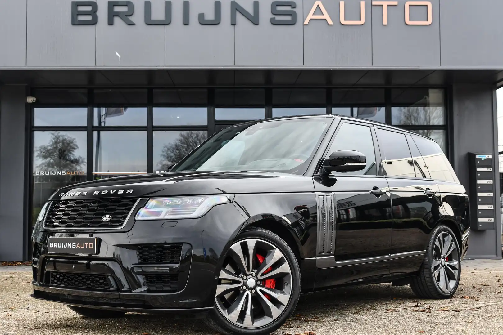 Land Rover Range Rover P565 SVAutobiography Dynamic Black Zwart - 1