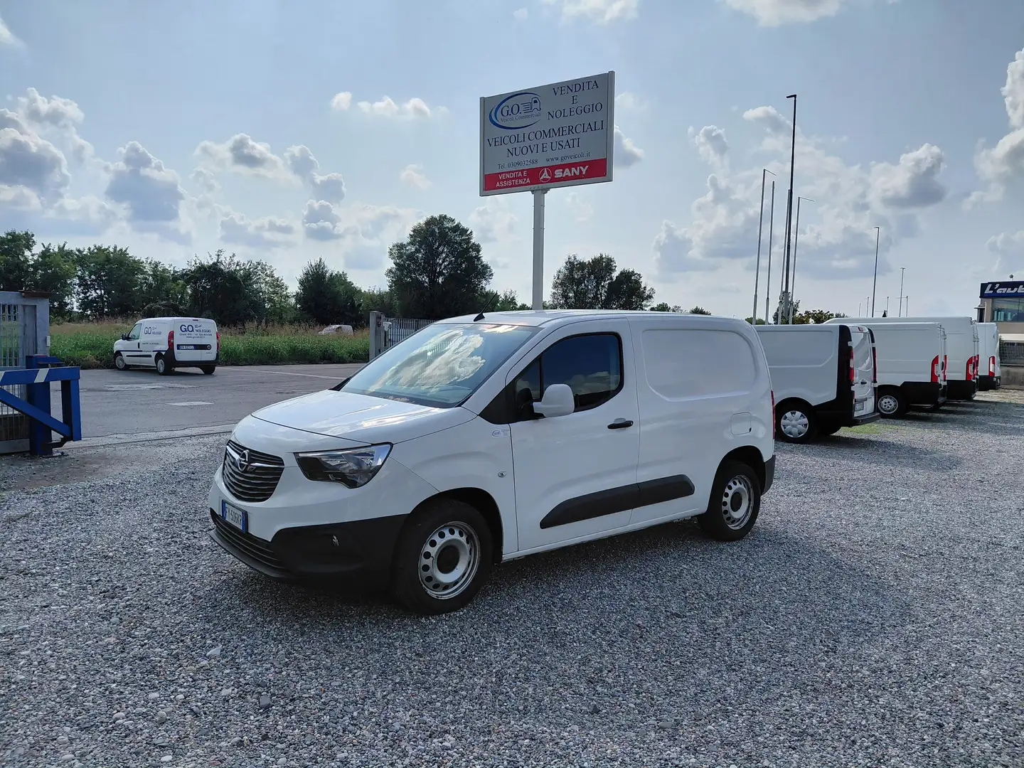 Opel Combo 1.5DCI 100CV EURO6B 3 POSTI Weiß - 2