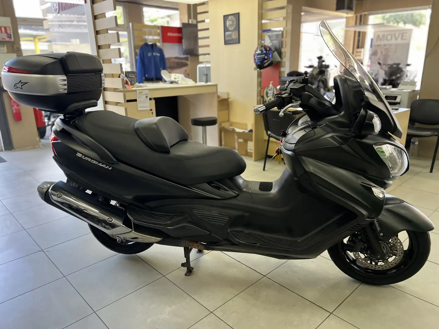 Suzuki Burgman 650 Noir - 1