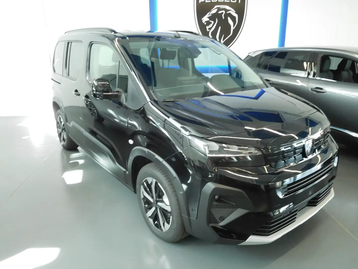 Peugeot Rifter Rifter BlueHDi 130cv S&S EAT8 GT Standard Schwarz - 2