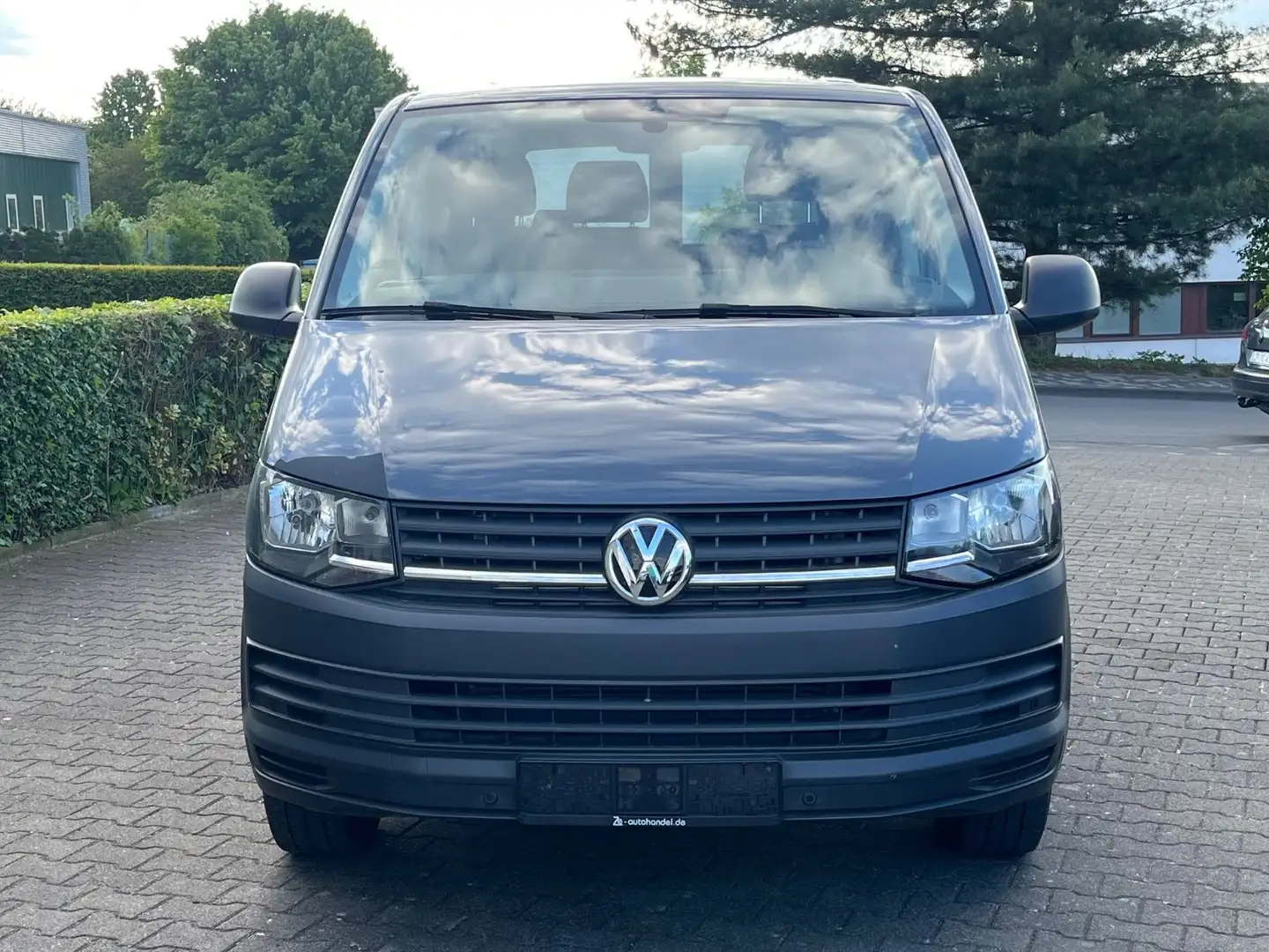 Volkswagen T6 Transporter 2.0 TSI Kasten  3 Sitzer Klima Gris - 2