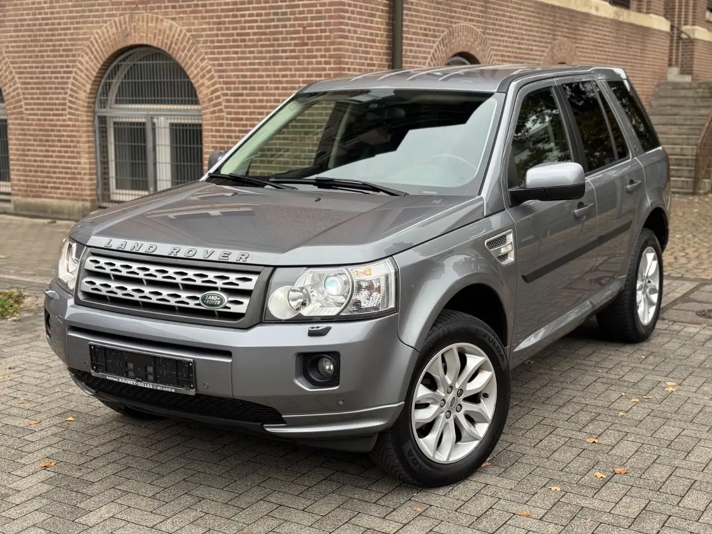 Land Rover Freelander 2 HSE SD4/Automatik/1-Hand/Leder/Navi Grau - 1
