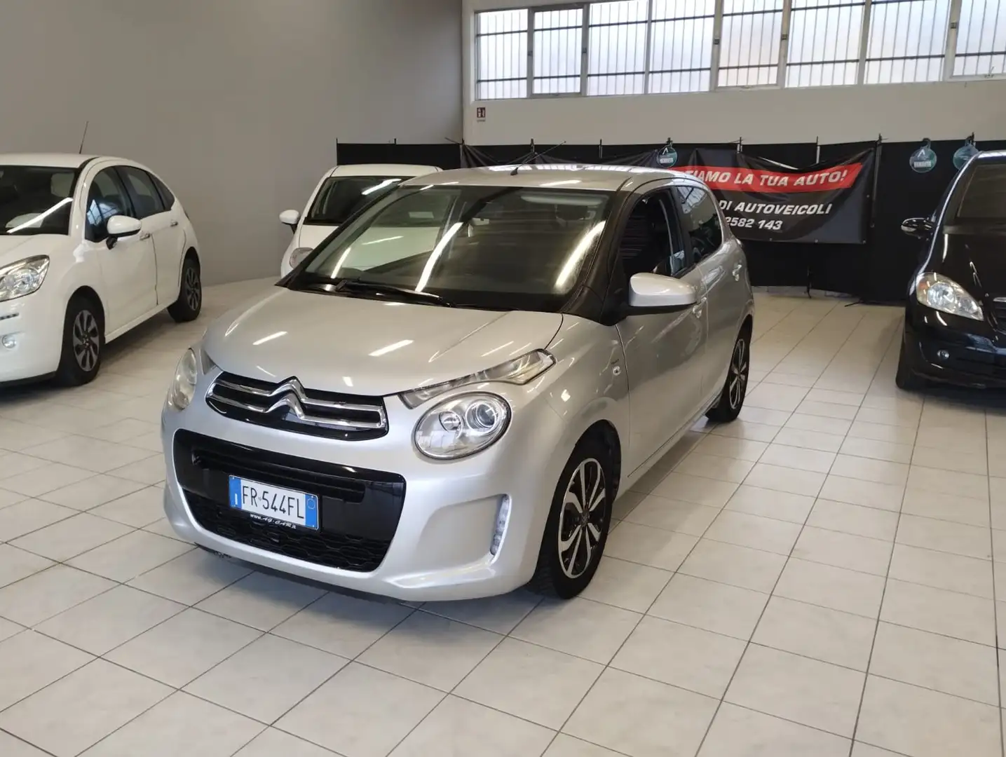 Citroen C1 C1 5p 1.0 vti Urban Ride Argento - 2