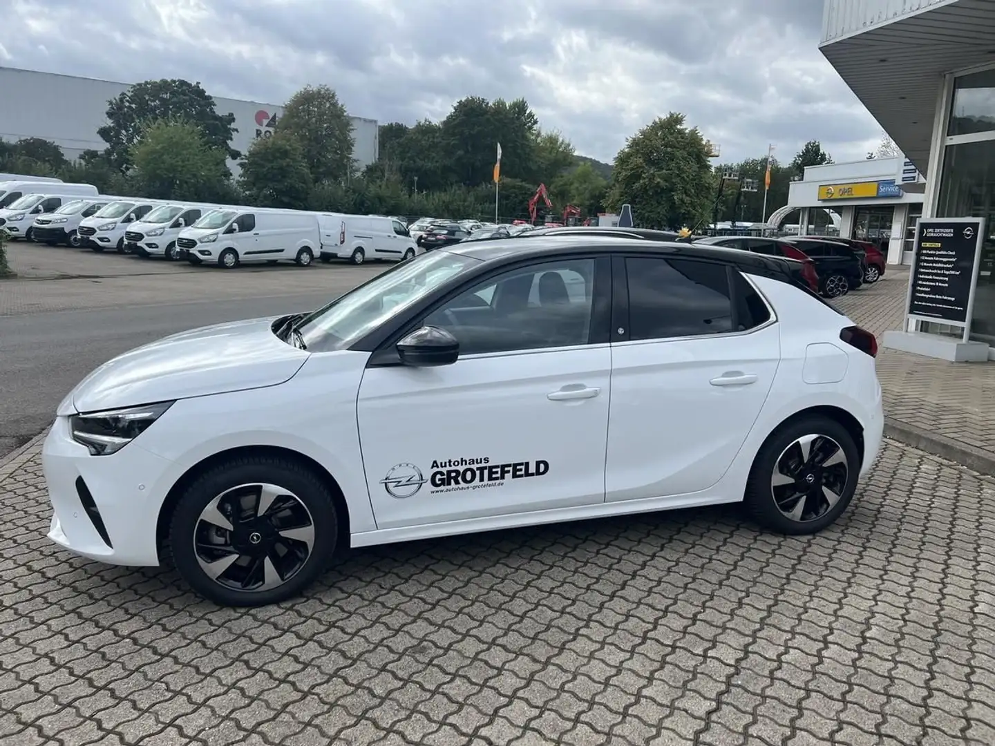 Opel Corsa e Elegance Weiß - 2