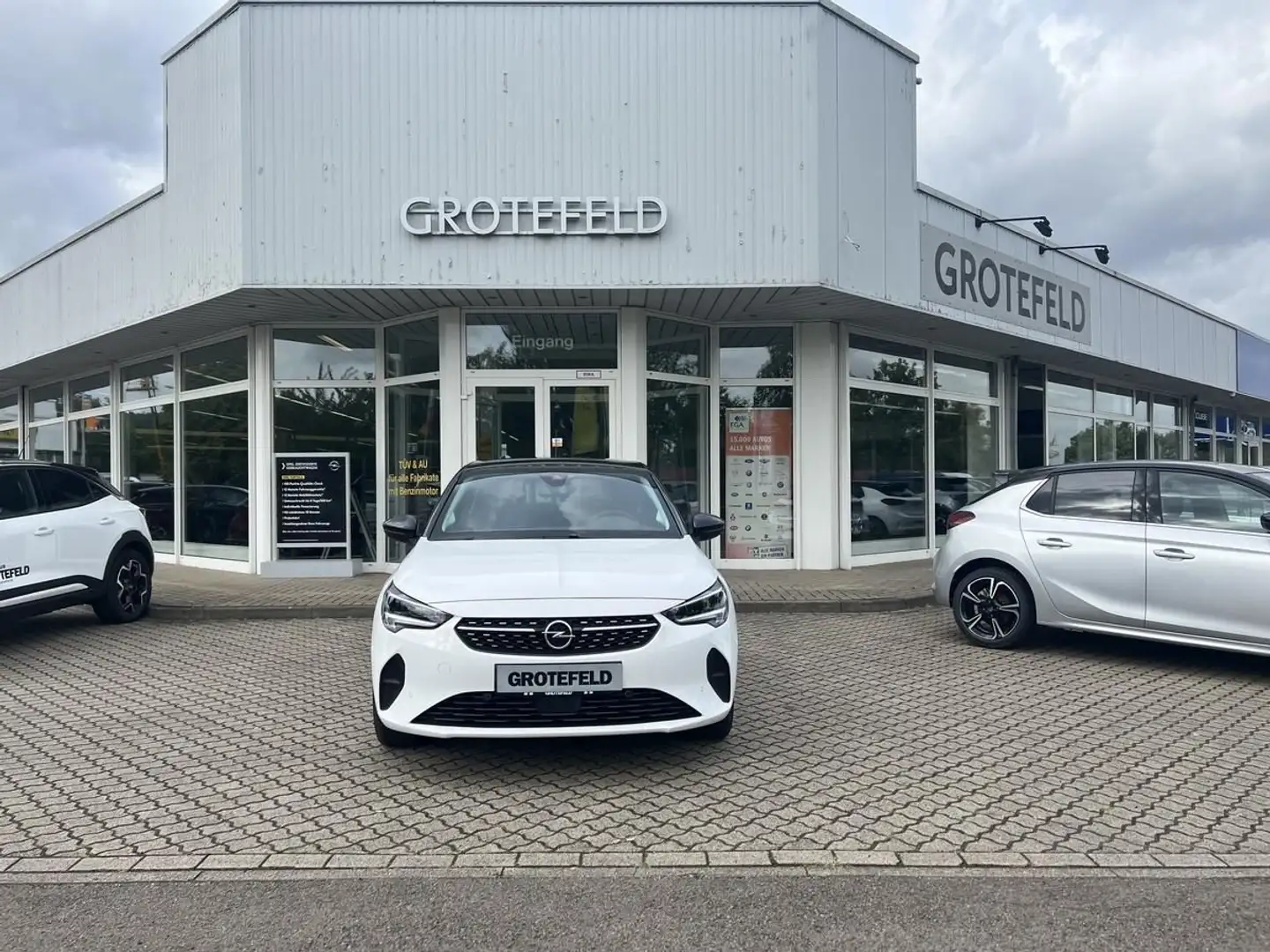 Opel Corsa e Elegance Weiß - 1