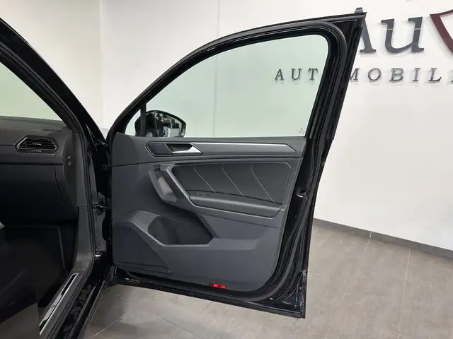 Volkswagen Tiguan view 9