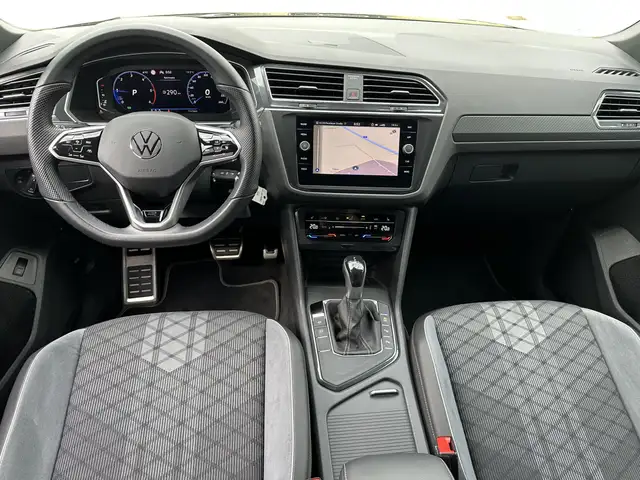 Volkswagen Tiguan view 17