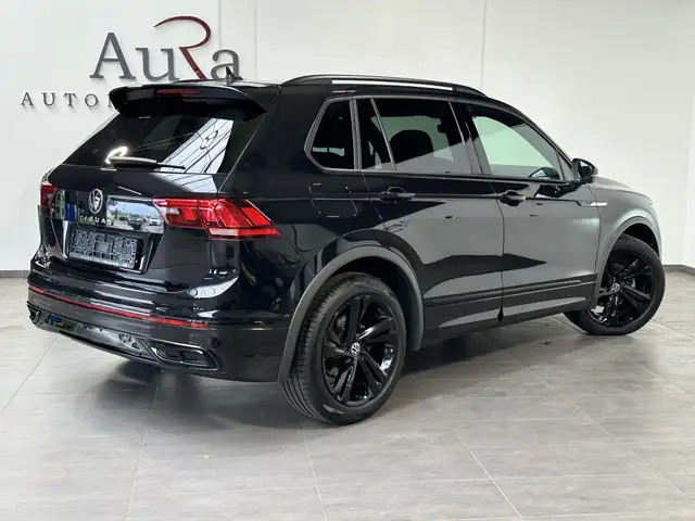 Volkswagen Tiguan view 4