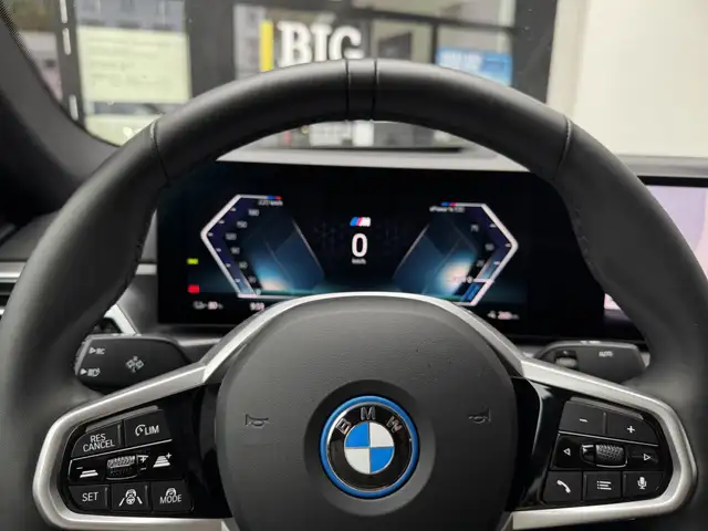 BMW I4 view 13