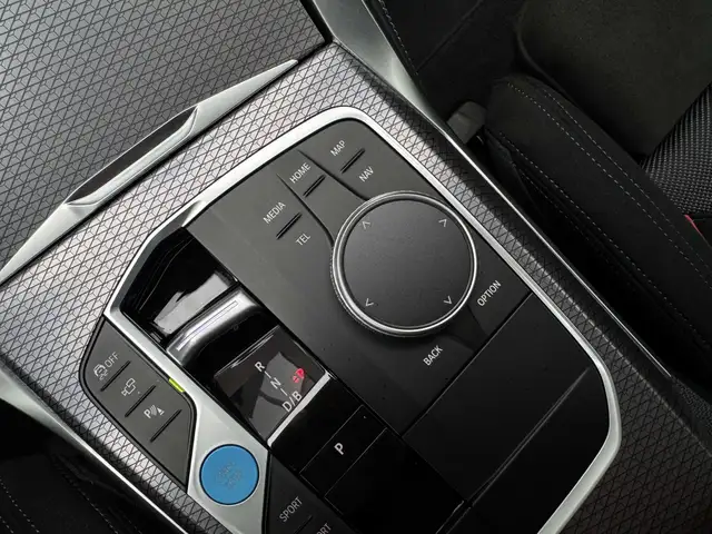 BMW I4 view 12