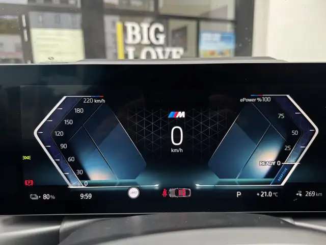 BMW I4 view 14