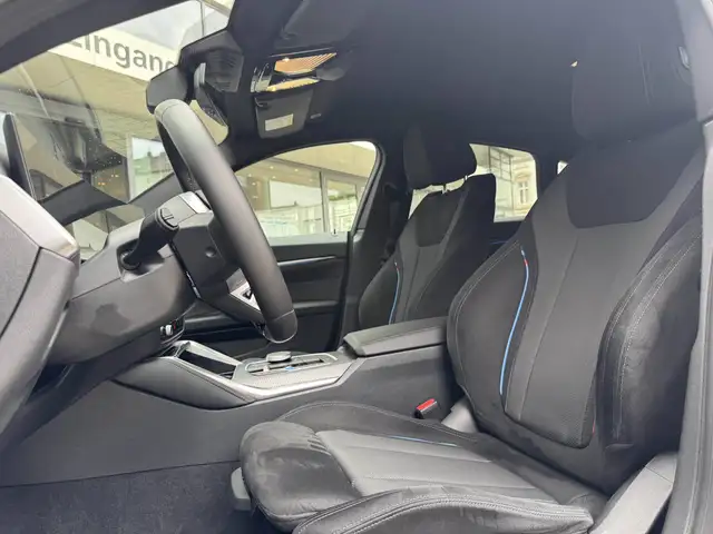 BMW I4 view 7