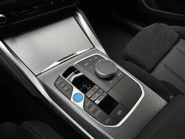 BMW I4 view 11