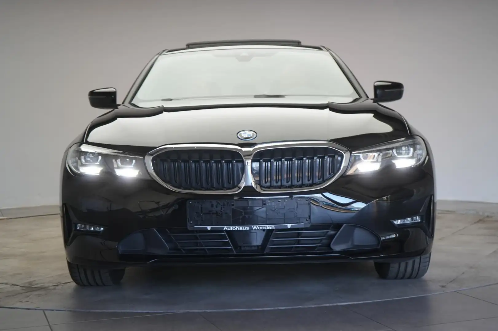 BMW 330 e Advantage M Sport Leder/ACC/Kamera/Virtual Negro - 2