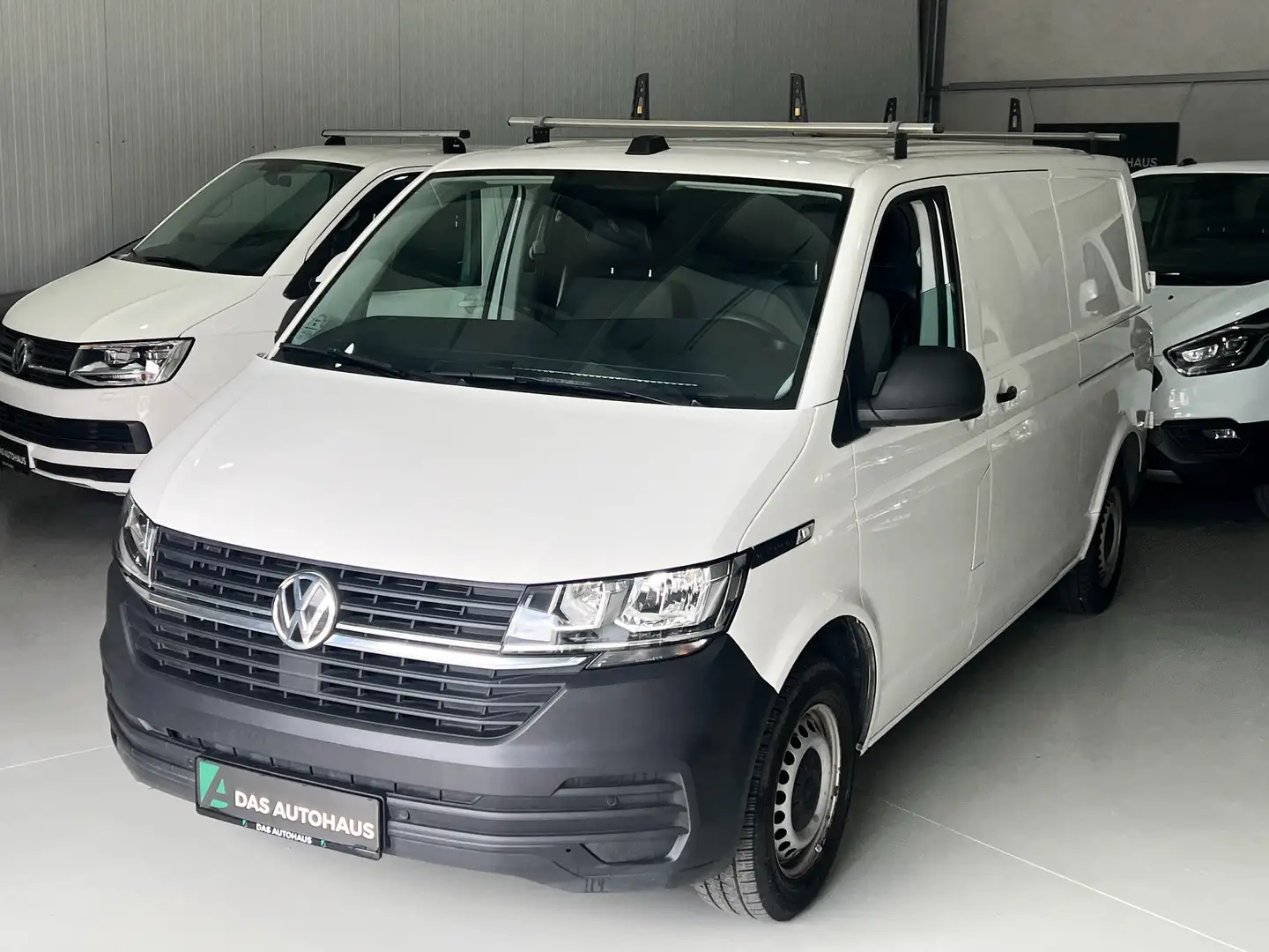 Volkswagen T6.1 Transporter T6.1 LANG/150PS/6Gang/AHK/STANDHZG/2xSCHIEBE/3,2 T Weiß - 1